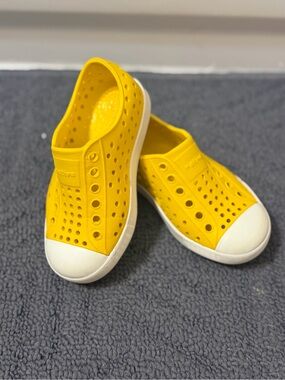 Native Kids Yellow Water Shoes with White Toe Cap